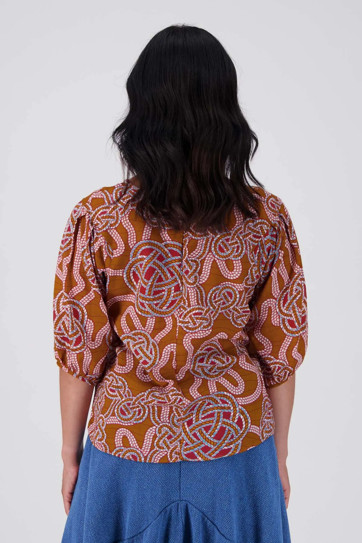 Loveknots Blouse Caramel in Seersucker