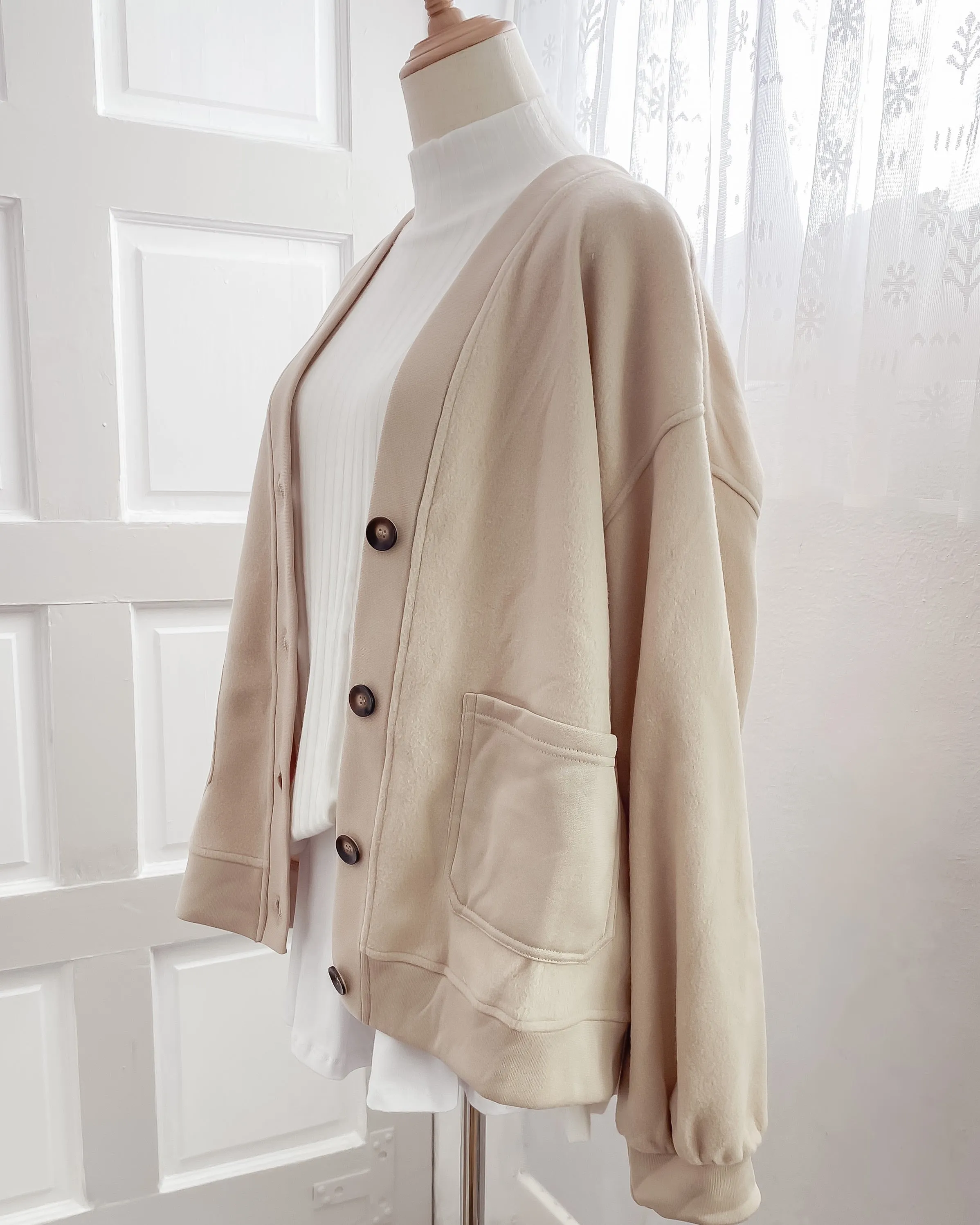 Mika Oversized Fleece Button Up Cardigan (Beige)