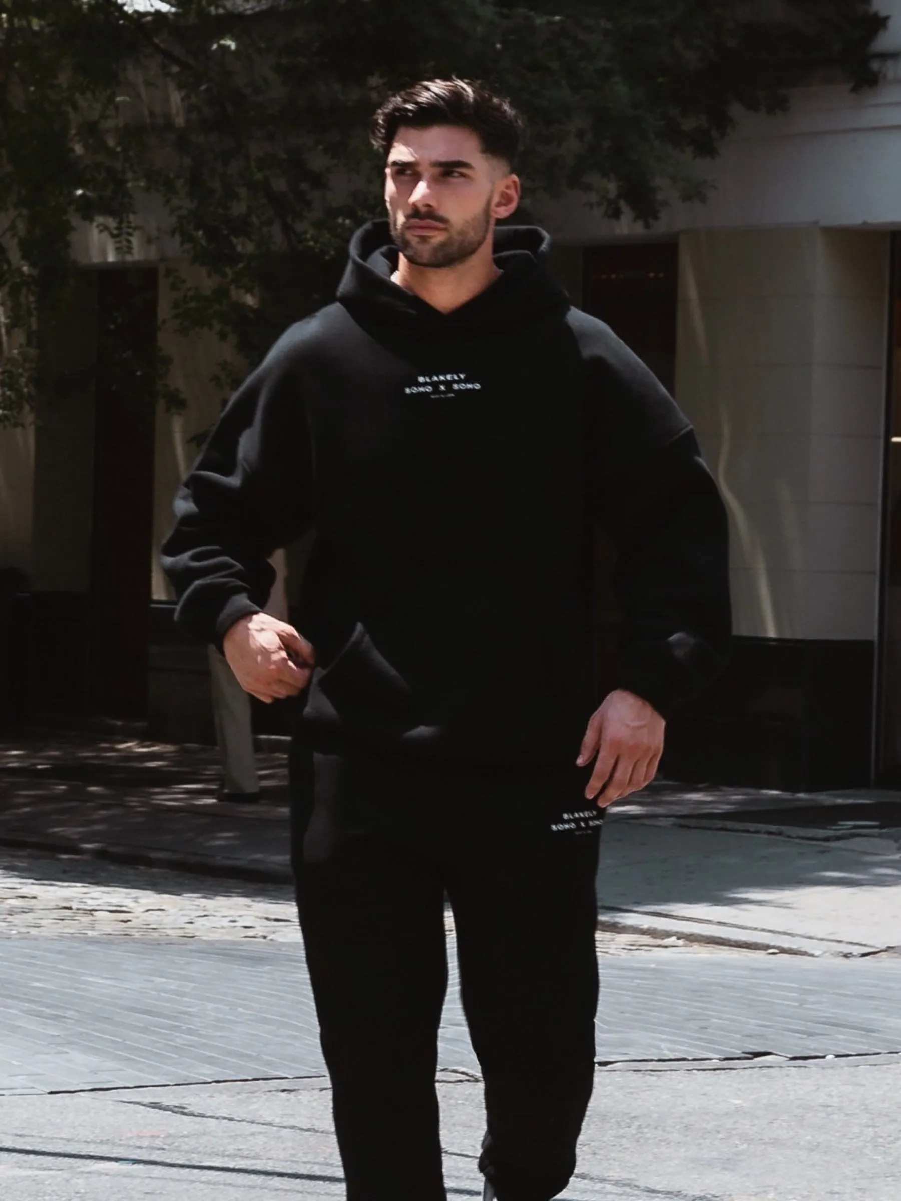 Soho Relaxed Hoodie - Black